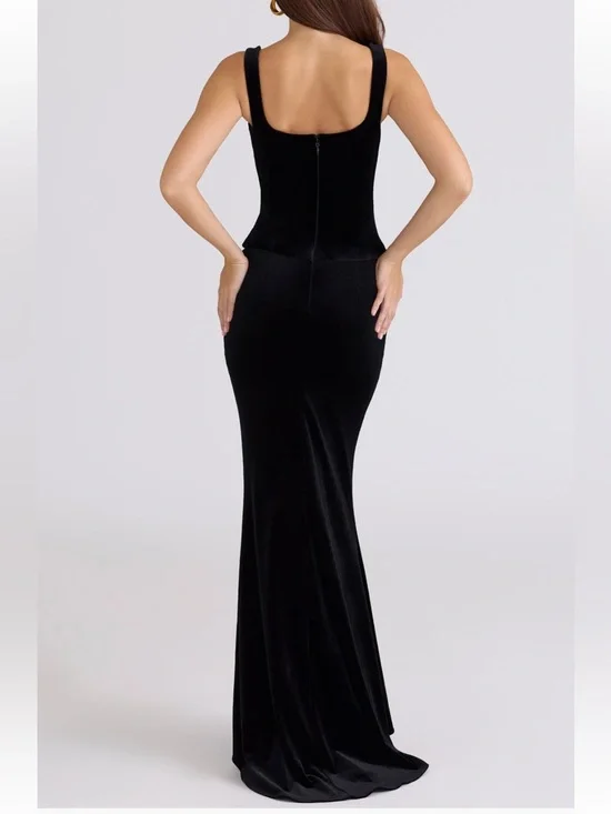 House of CB Yasmina Corset Black Velvet Gown - Picture 3 of 8